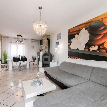Apartment In Crikvenica 39210 Ngoại thất bức ảnh