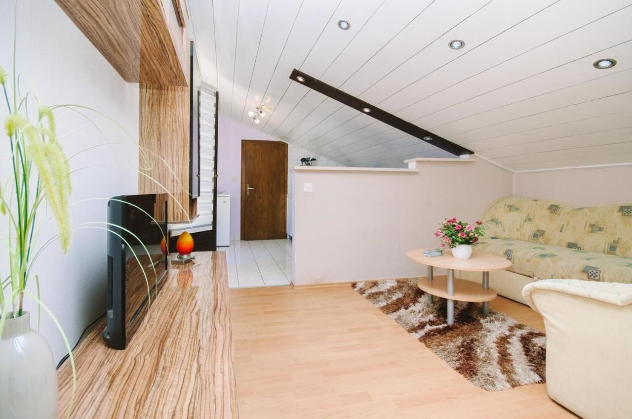 Apartment In Crikvenica 39210 Ngoại thất bức ảnh